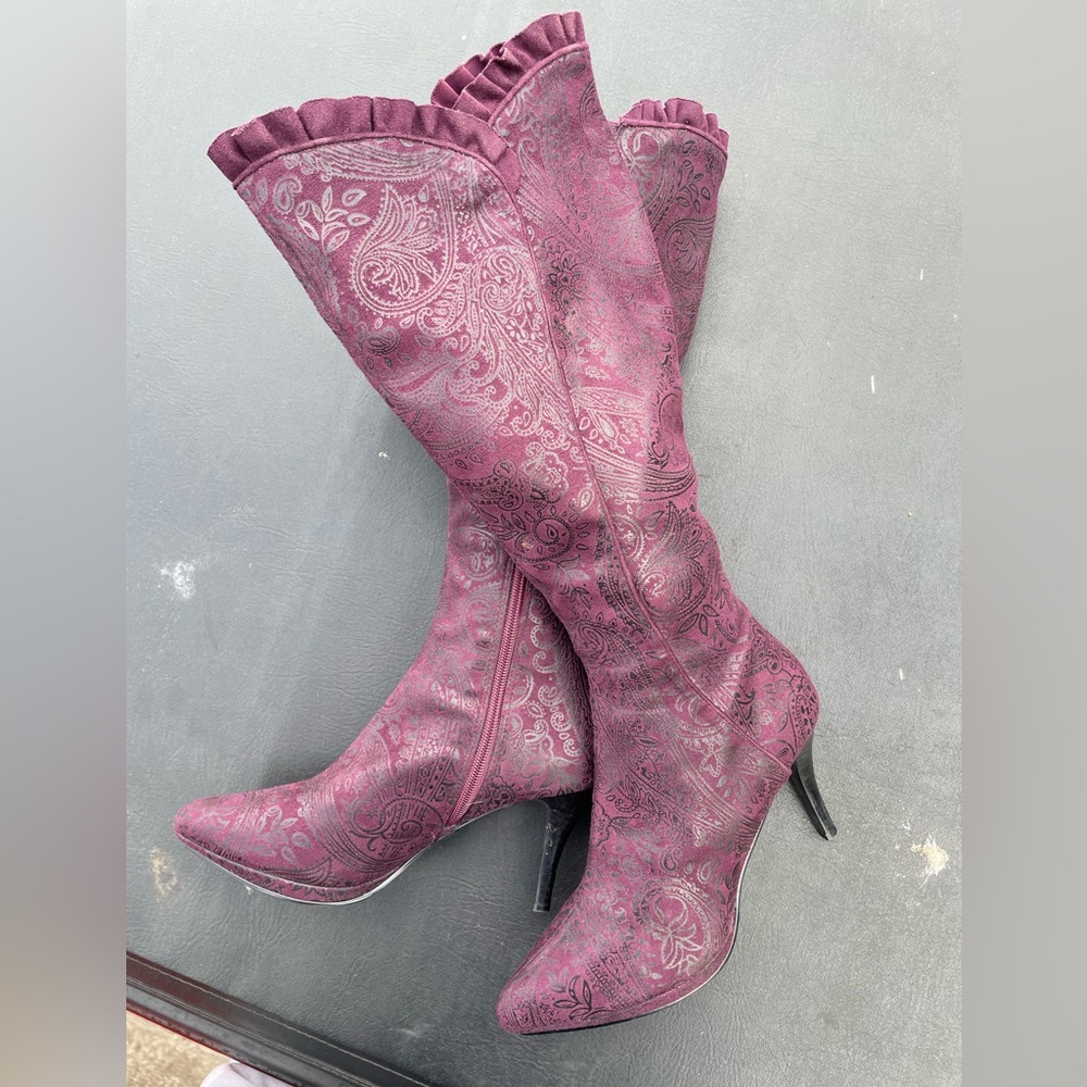 IMPO STRETCH plum Sofia heels, knee high 7 1/2